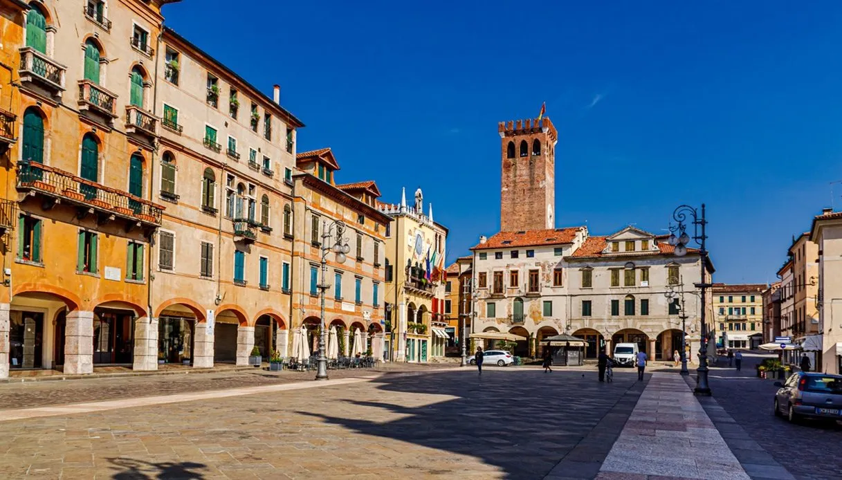 Piazza-della-Liberta-Bassano-del-Grappa